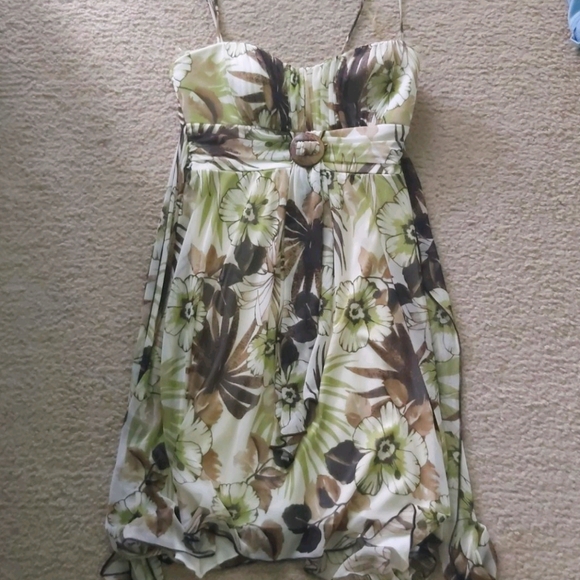 Floral, formal dress with spaghetti straps - Picture 1 of 3